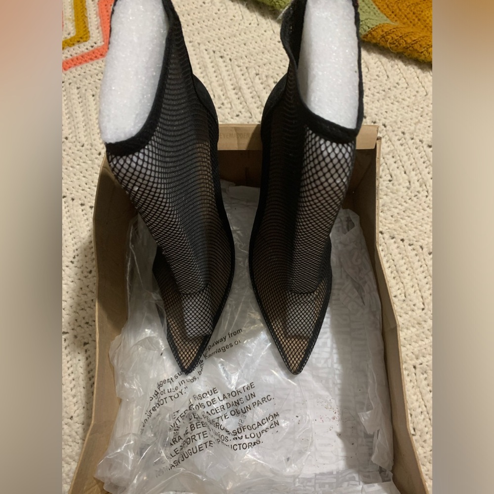 Black net boots